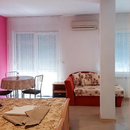 Casa de hóspedes вълчеви 4*